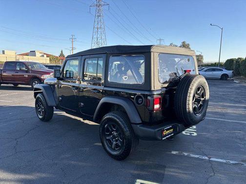 2025 Jeep Wrangler Sport