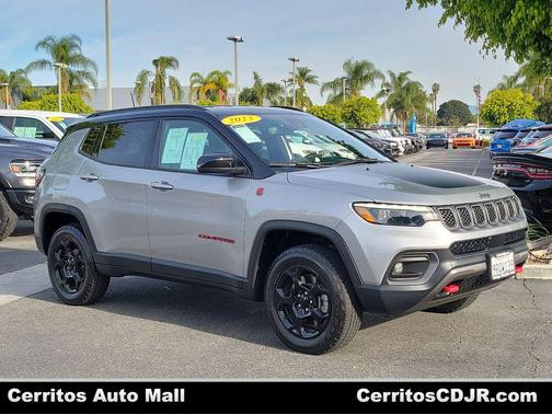 2023 Jeep Compass Trailhawk