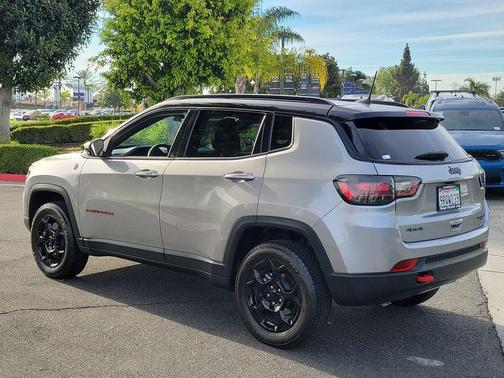 2023 Jeep Compass Trailhawk