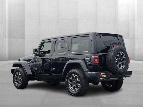 2025 Jeep Wrangler 4-Door Sahara 4x4