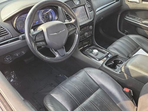2019 Chrysler 300 S