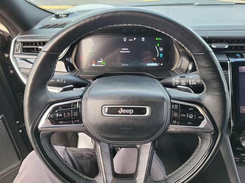 2023 Jeep Grand Cherokee 4xe Overland