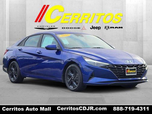 2022 Hyundai ELANTRA SEL