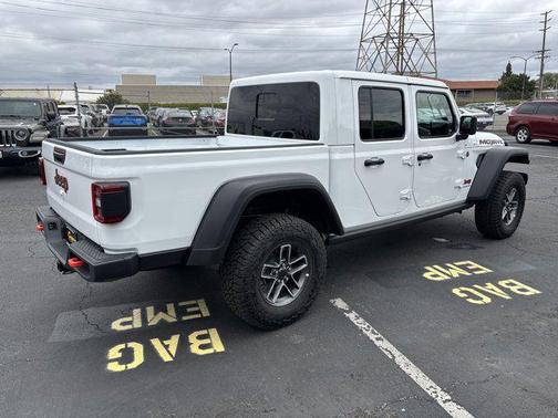 2025 Jeep Gladiator Mojave