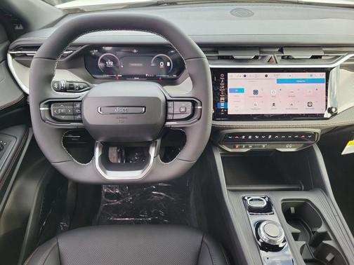 Bright White Clearcoat 2026 Jeep Cherokee Limited