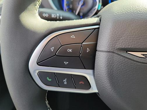 Red Hot Pearlcoat 2027 Chrysler Pacifica L