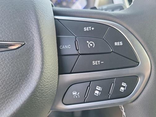 2026 Chrysler Pacifica L