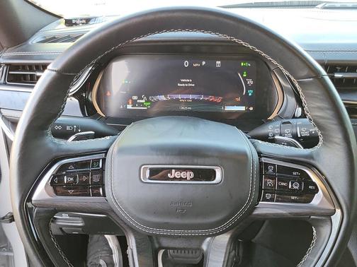 2023 Jeep Grand Cherokee 4xe Overland