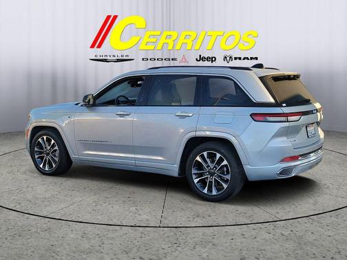 2023 Jeep Grand Cherokee 4xe Overland