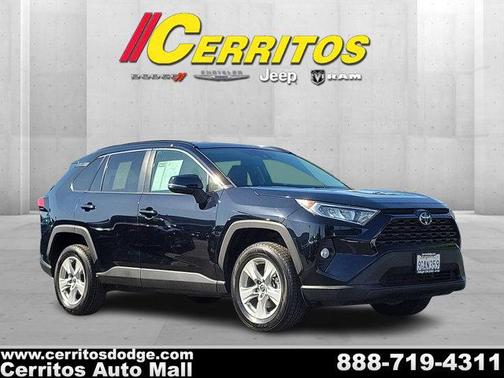 2020 Toyota RAV4 XLE