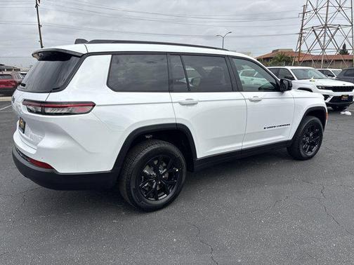 2025 Jeep Grand Cherokee L Altitude