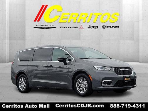 2025 Chrysler Pacifica L