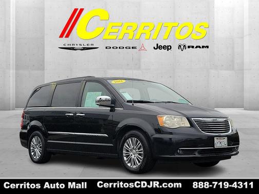 2013 Chrysler Town & Country Touring-L
