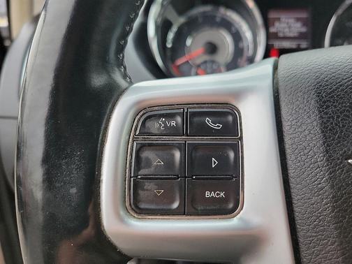 2013 Chrysler Town & Country Touring-L