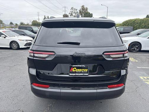 2025 Jeep Grand Cherokee L Altitude