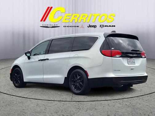 Bright White Clearcoat 2023 Chrysler Voyager LX