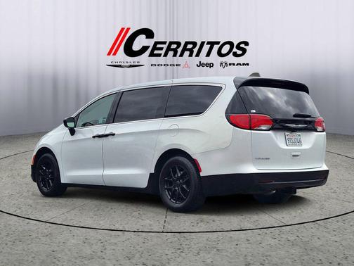 Bright White Clearcoat 2023 Chrysler Voyager LX