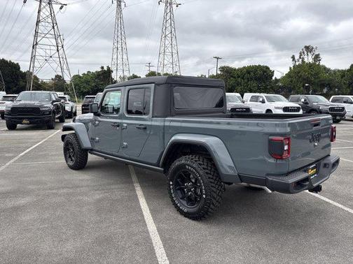 2025 Jeep Gladiator Willys