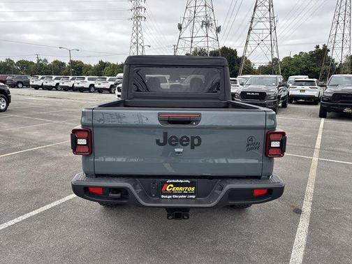 2025 Jeep Gladiator Willys