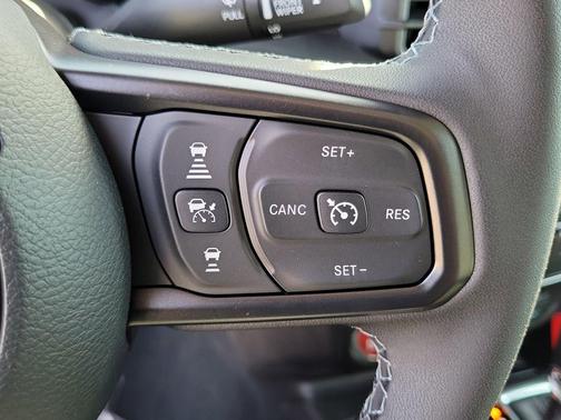 2026 Jeep Gladiator Willys 4x4