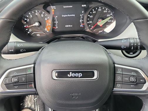 Baltic Gray Metallic Clearcoat 2024 Jeep Compass Limited