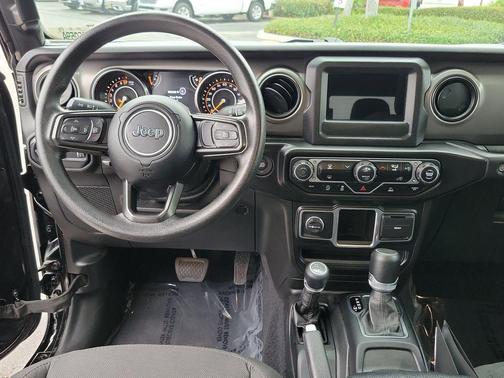 2023 Jeep Gladiator Sport