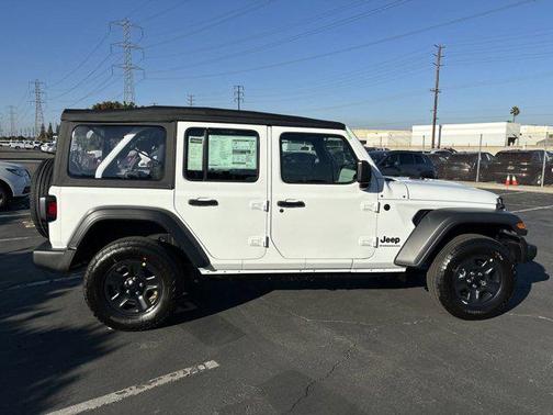 2025 Jeep Wrangler Sport