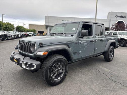 2025 Jeep Gladiator Sport S