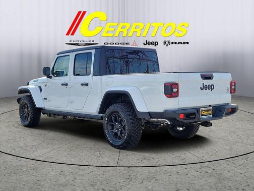 2026 Jeep Gladiator Willys 4x4