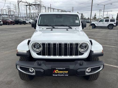 2025 Jeep Wrangler 4-Door Sahara 4x4