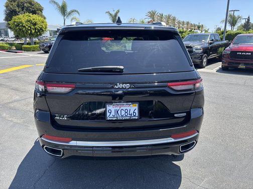 2023 Jeep Grand Cherokee Summit