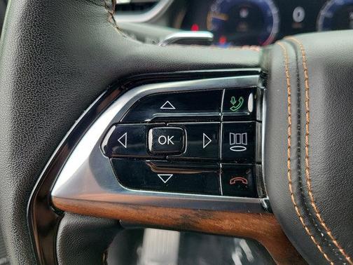 2023 Jeep Grand Cherokee Summit