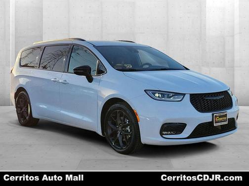 2026 Chrysler Pacifica L