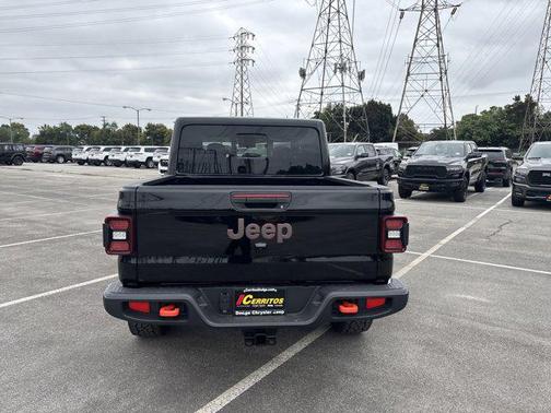2025 Jeep Gladiator Mojave