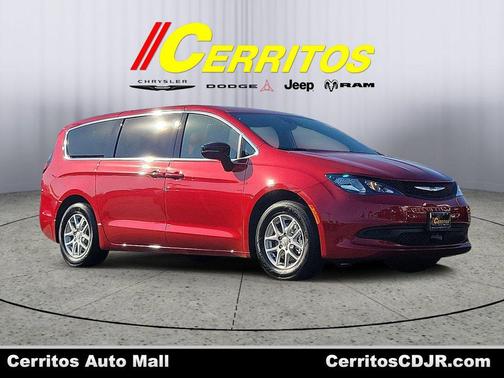 2026 Chrysler Voyager LX