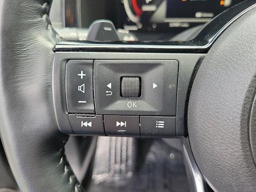 2022 Nissan Pathfinder Platinum 2WD