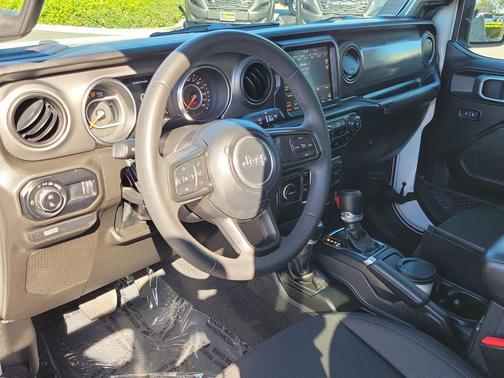 2023 Jeep Gladiator Willys 4x4