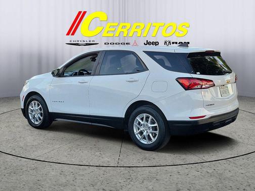 2022 Chevrolet Equinox LS