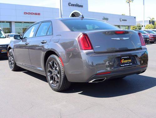 2019 Chrysler 300 S