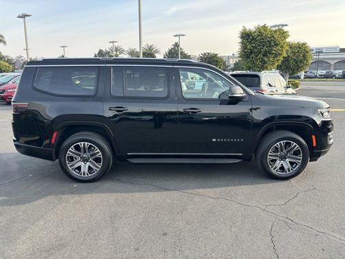 2025 Jeep Wagoneer 4x4