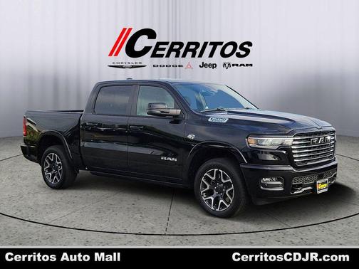 Diamond Black Crystal Pearlcoat 2026 RAM 1500 Laramie