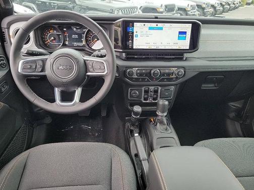 2025 Jeep Wrangler 4-Door Sahara 4x4