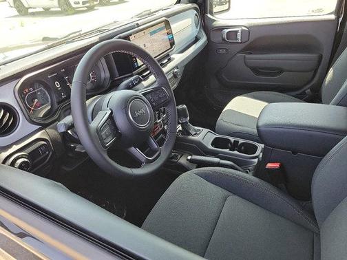 2025 Jeep Gladiator Willys