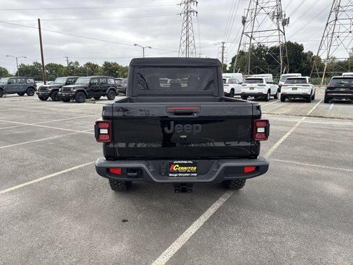 2025 Jeep Gladiator Willys