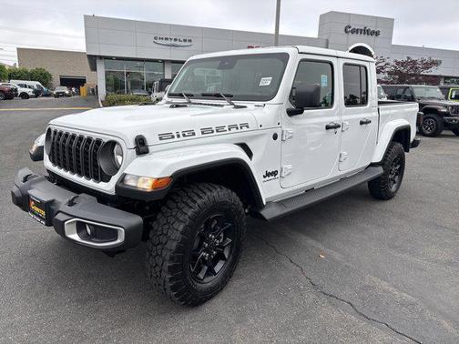 2025 Jeep Gladiator Big Bear