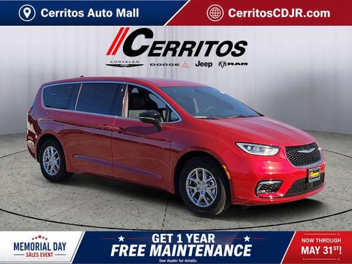 Red Hot Pearlcoat 2026 Chrysler Pacifica L