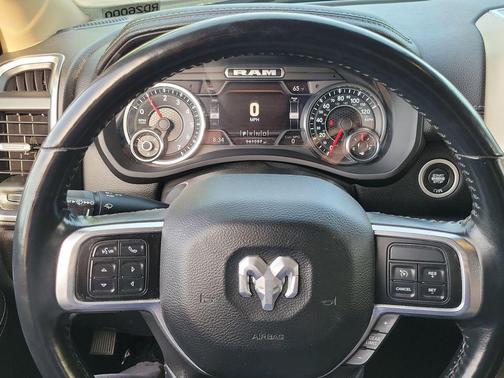 2022 RAM 2500 Laramie Crew Cab 4x4 6'4' Box