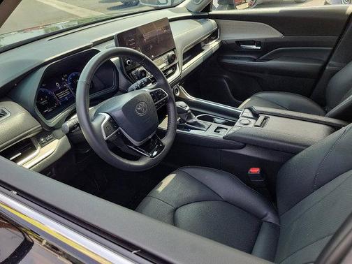 2024 Toyota Grand Highlander Limited