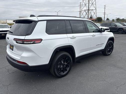 2025 Jeep Grand Cherokee L Altitude
