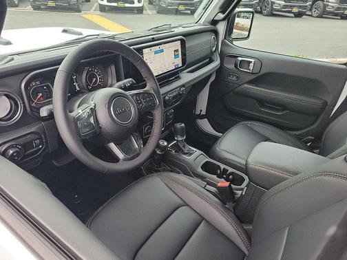 2025 Jeep Gladiator Sport